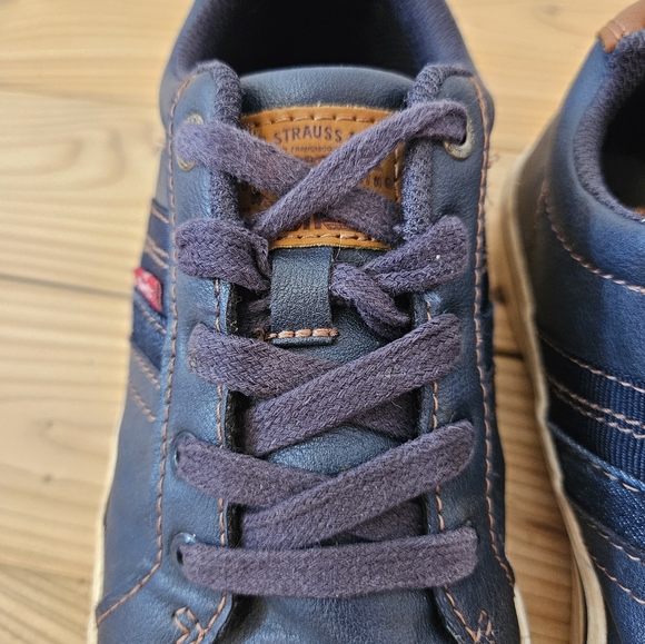 LEVI'S BOY leather sneakers, size 2 - Picture 3 of 5